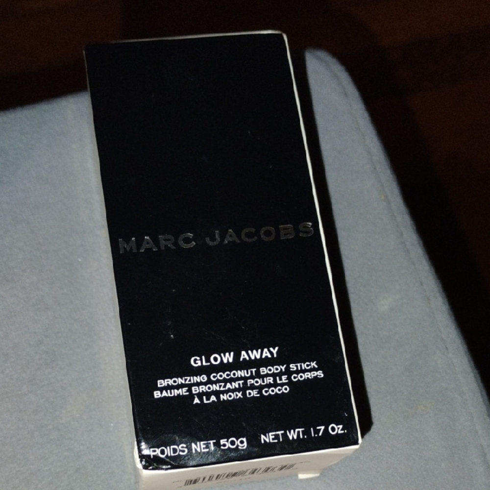 Marc Jacobs Glow Away Bronzing Stick -